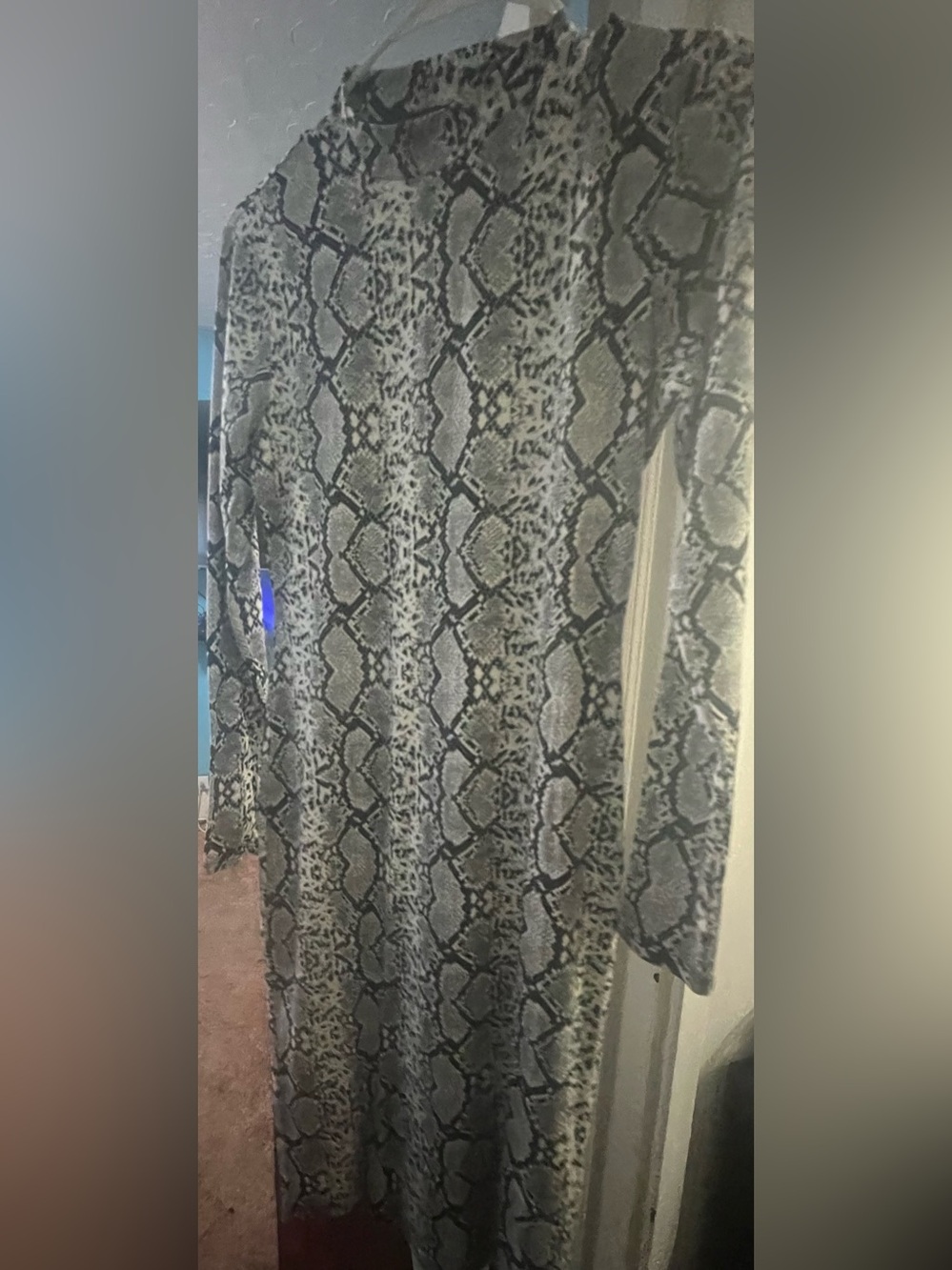 Fashion Nova Snake-Print Dress in Gray and Black